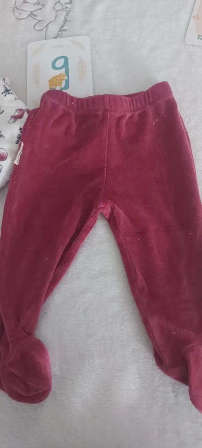 Pyjamas velours bébé fille 9 mois - photo numéro 11