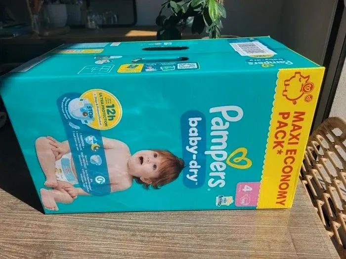 Maxi Carton pampers taille 4 baby dry - photo numéro 3