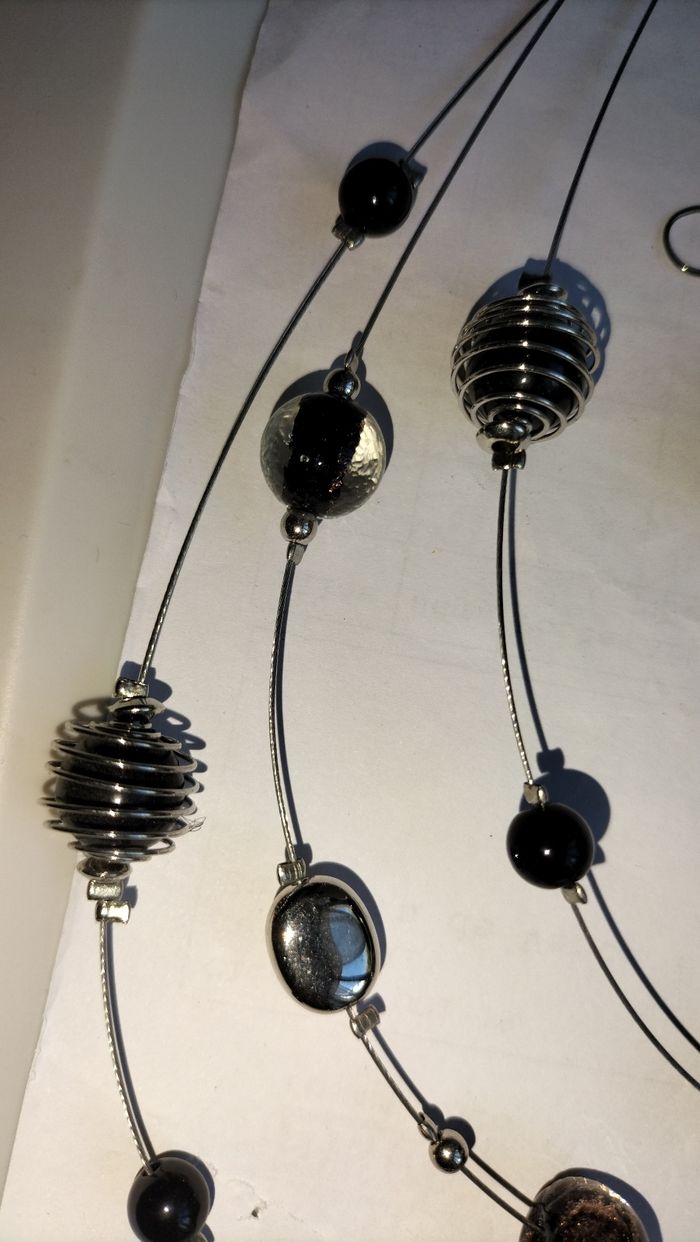 Ensemble colliers et boucles d'oreilles - photo numéro 5