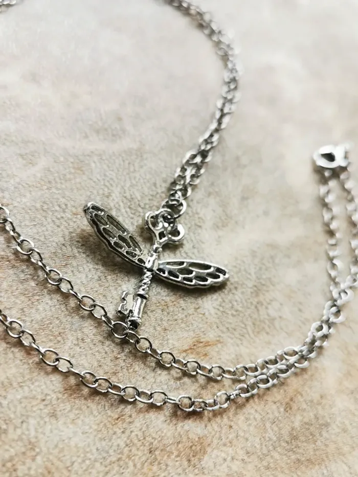 Pendentif et chaîne argentées clé volante - photo numéro 4