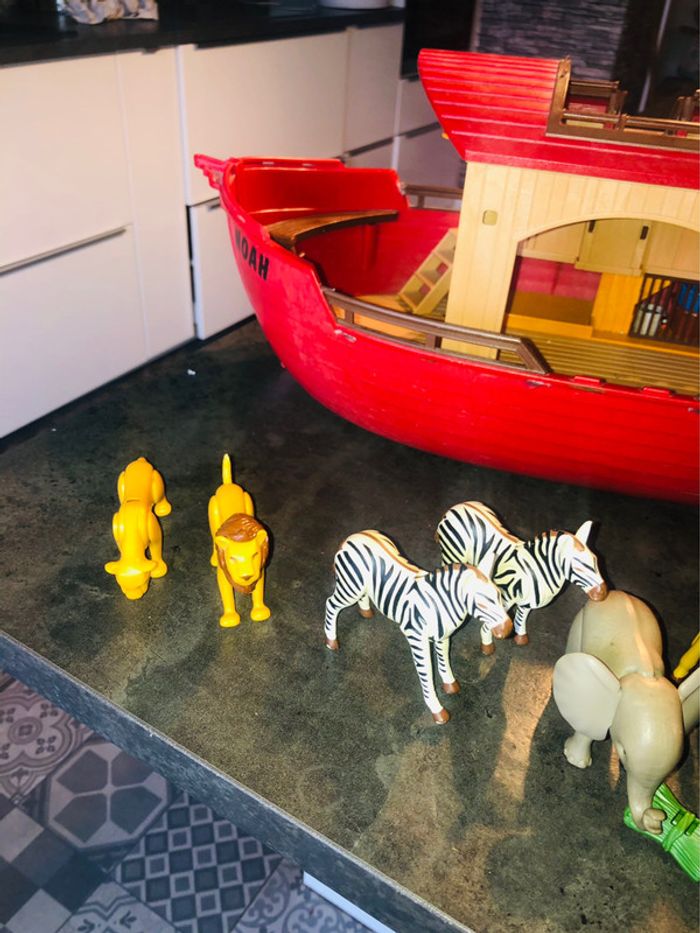 Arche de Noé Playmobil très bon état 4 paires d’animaux et pont inclus - photo numéro 3