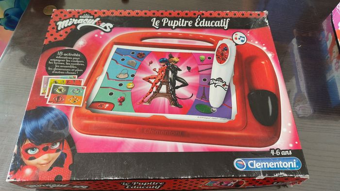 pupitre miraculous
