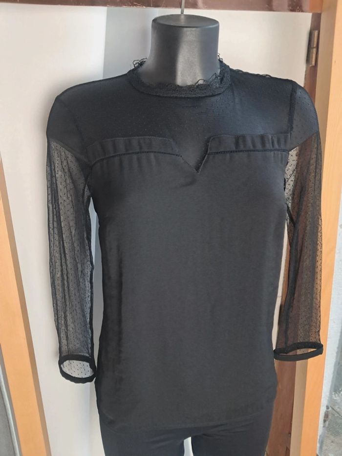 One step haut blouse noir dentelle T.36