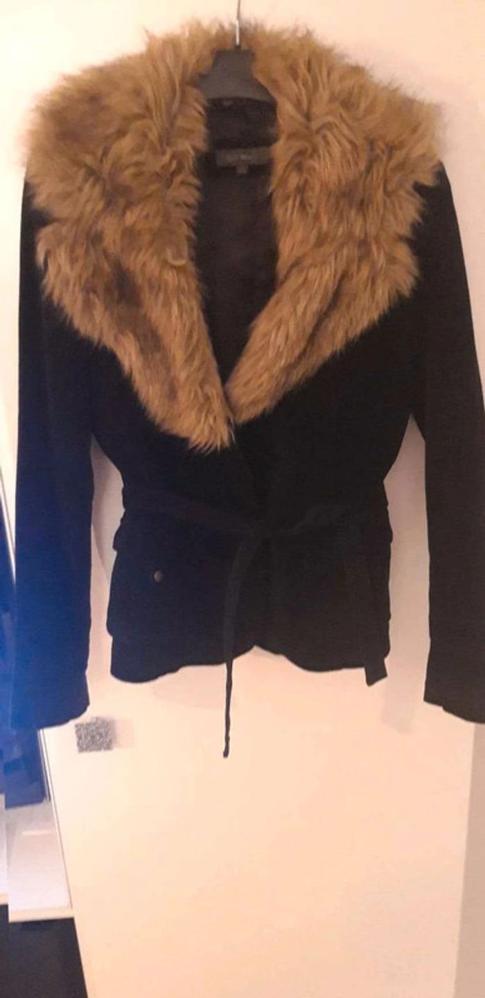 Veste en  daim  avec col fourrure amovible T38 - photo numéro 2