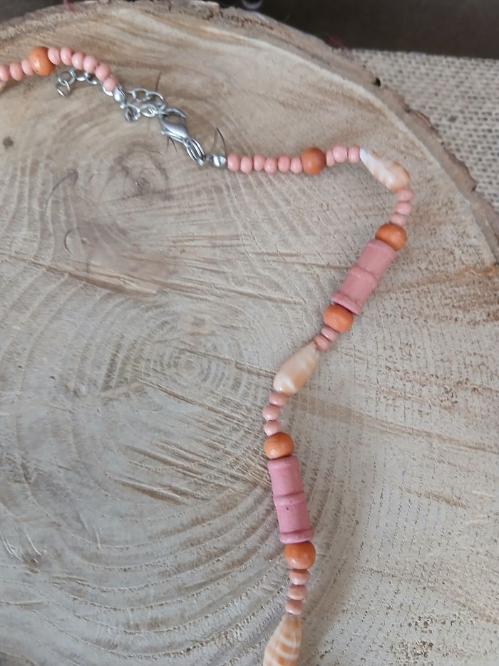 Collier rose et coquillages - photo numéro 3