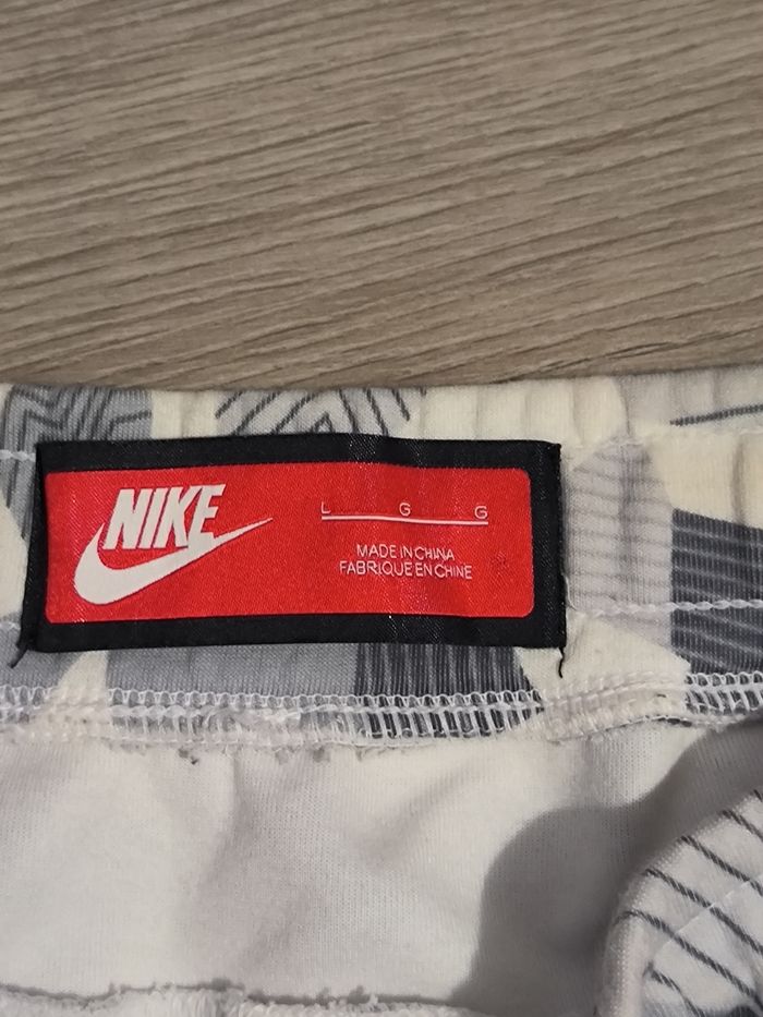 Jogging nike - photo numéro 3