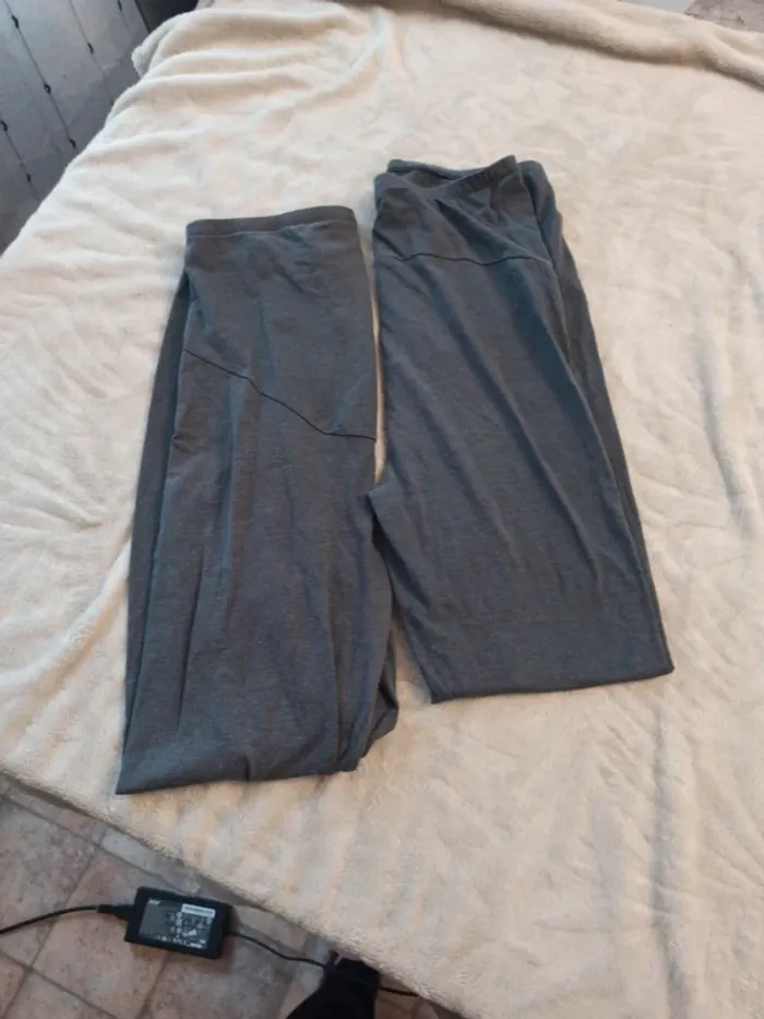 Lots 2 pantalons grossesses