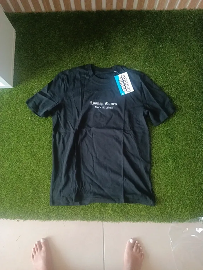 Tee shirt Looney toones taille M neuf - photo numéro 2