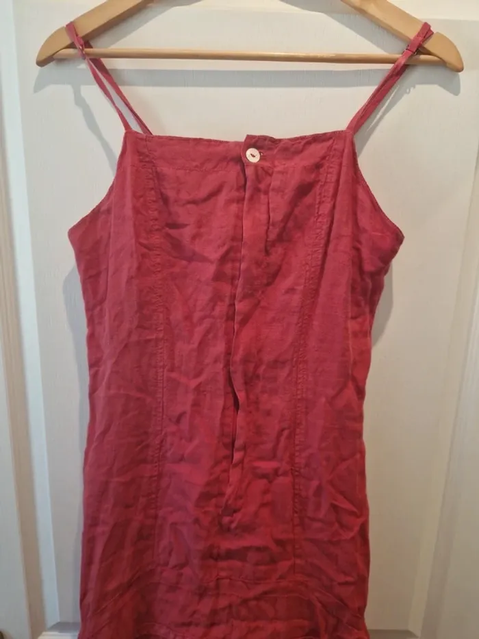 Tres belle robe 100 %lin one step avec doublure taille 40 très bon etat - photo numéro 5