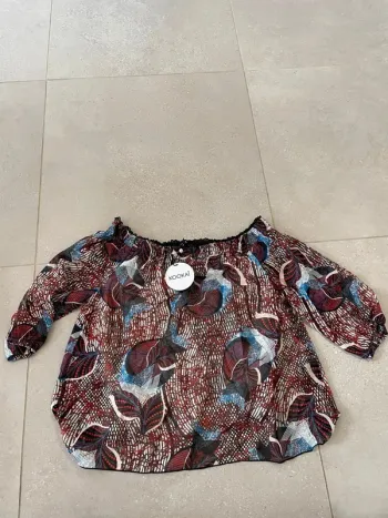 Haut multicolore Kookai, noté taille 38 mais taille large, valeur 69€