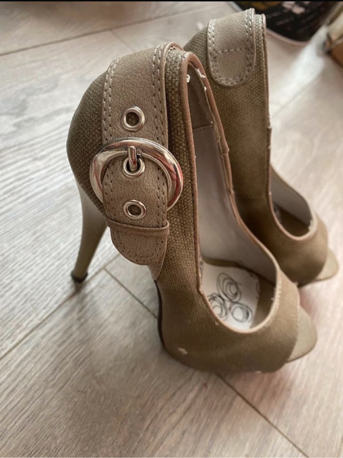 Escarpins ouverts kaki clair taille 35 - photo numéro 3