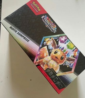 Boite mystère pokémon