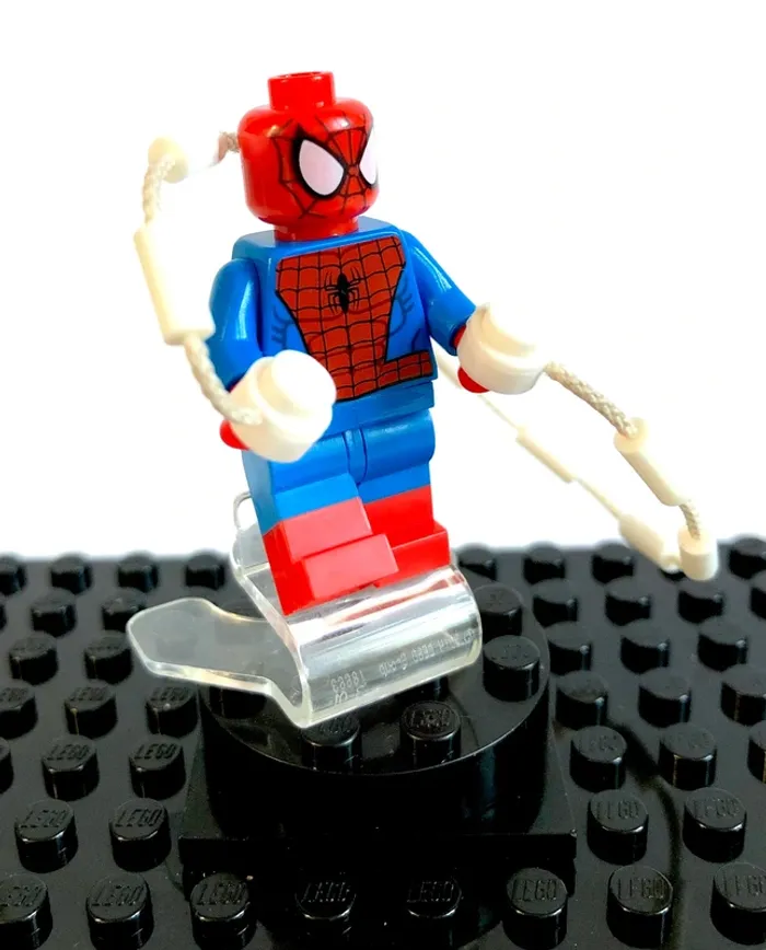 LEGO Marvel Super heroes - Spider-Man, red boots - photo numéro 6