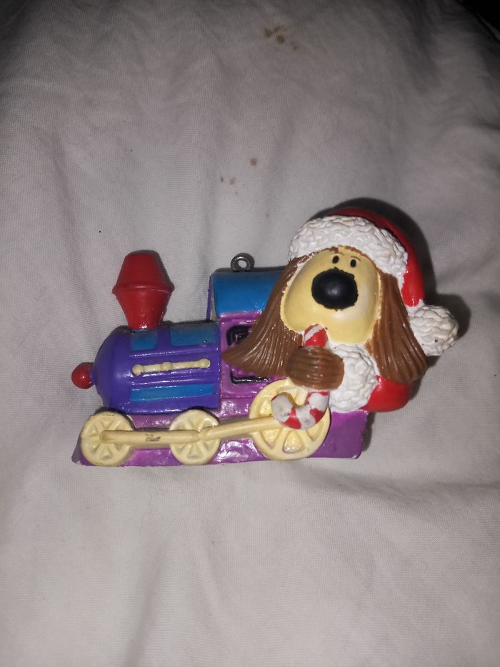 Figurine de pollux du manège enchanté