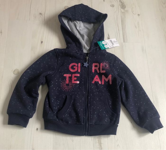 Gilet zippé à capuche Neuf fille 3 ans - 4 ans