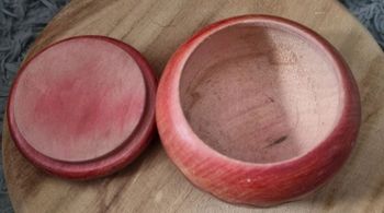 Petite boîte en bois vintage