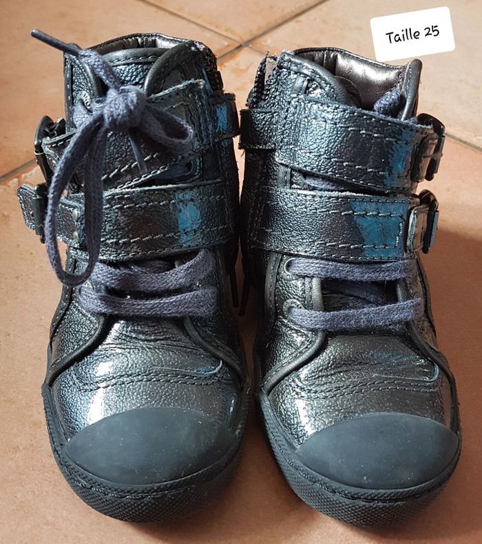 Chaussures mod8 taille 25