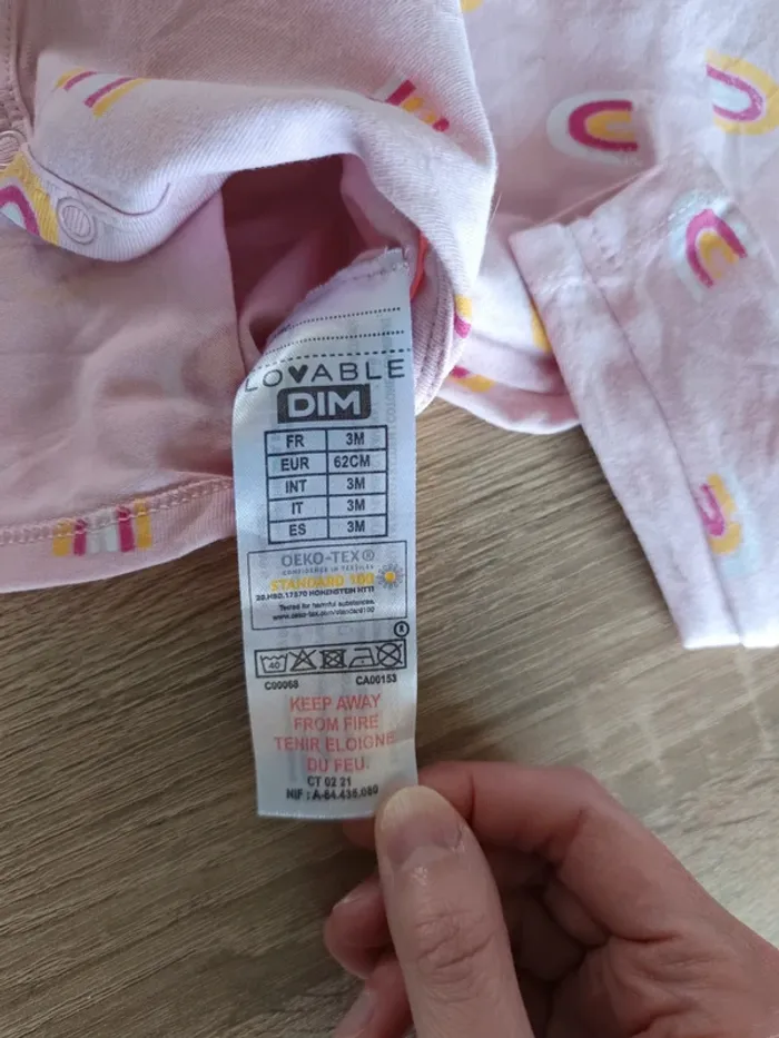 Lot de 3 bodies rose et blanc motif arc en ciel bébé fille 3 mois DIM - photo numéro 8