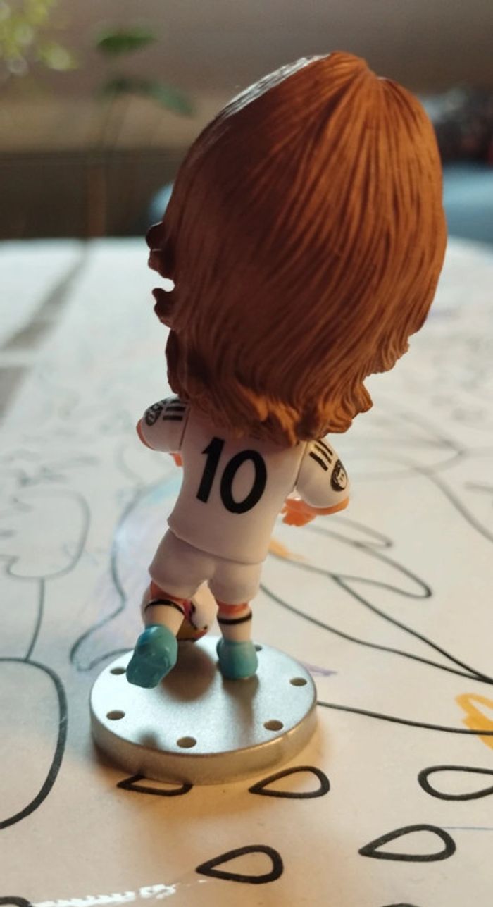 Petite figurine football neuve Luka Modric Réal Madrid - photo numéro 2