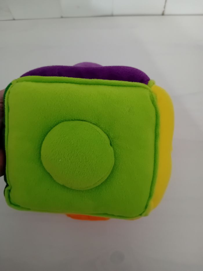 Cube  d'éveil en peluche - photo numéro 5