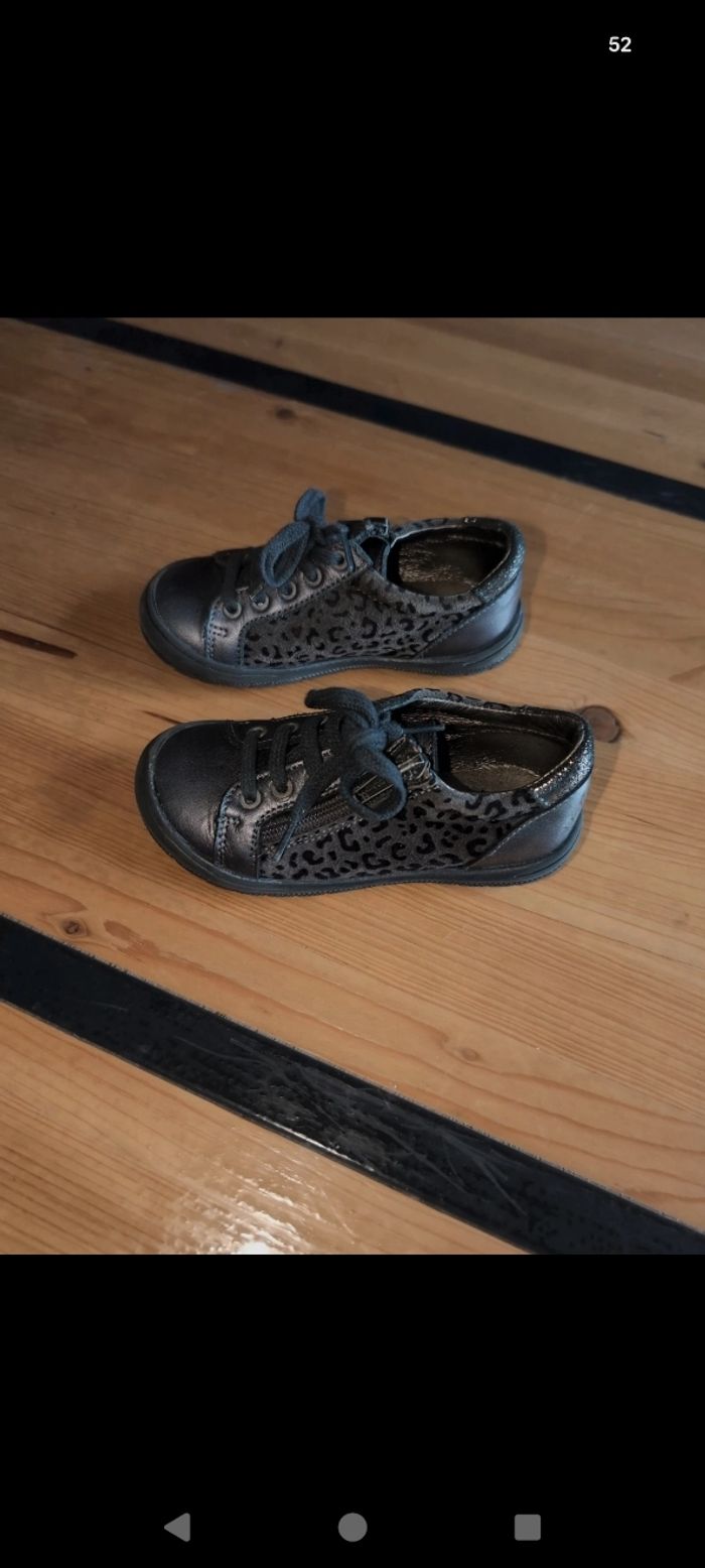 Chaussures fille pointure 24 - photo numéro 3