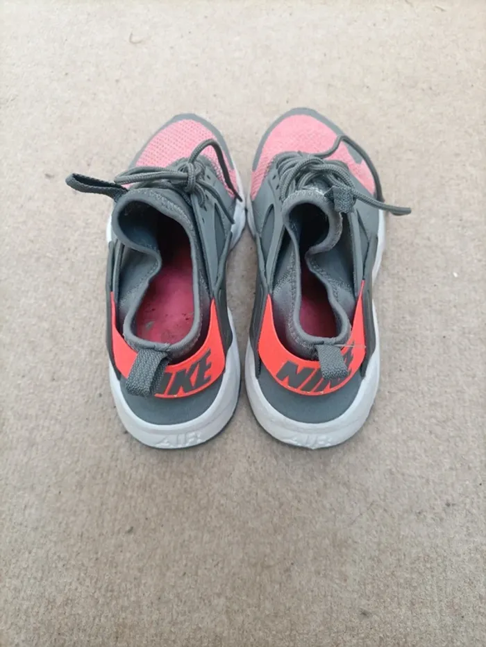 Air Huarache gris et rouge T38 - photo numéro 4