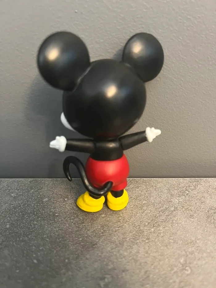 2 Funko mystery minis « Mickey and friends » Mickey et Minnie - photo numéro 3