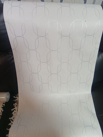 Papier peint neuf disponible plusieurs rouleaux 