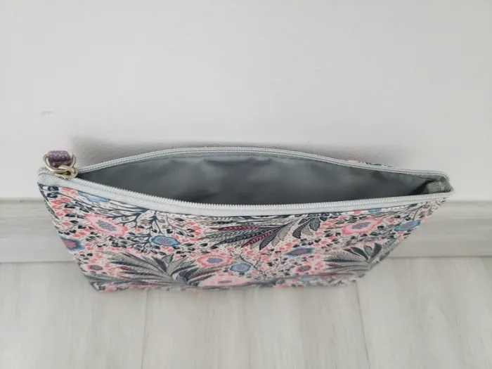 Trousse de toilette motif liberty - photo numéro 5