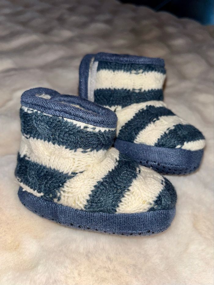 Chaussons bébé - photo numéro 1