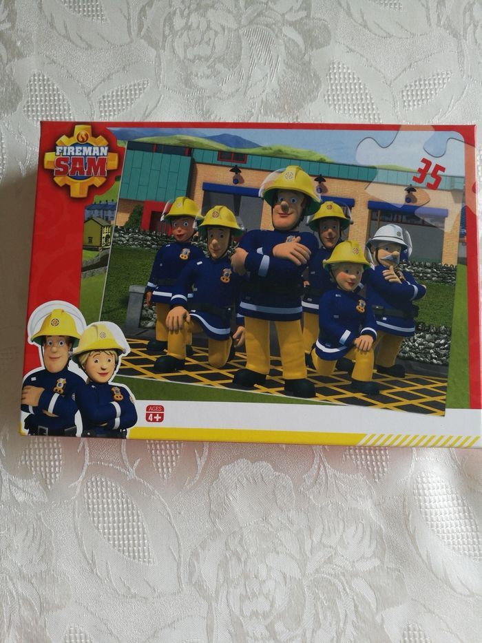 Puzzle Sam le pompier complet