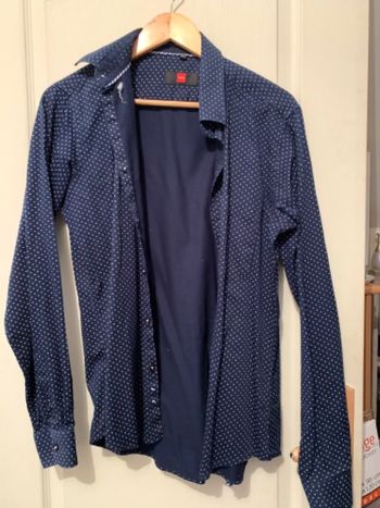 Chemise bleu Marine avec petit carreaux blanc