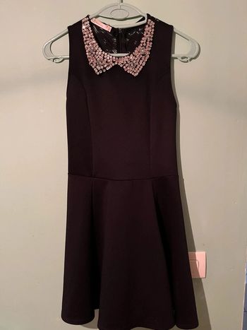 🌸 Robe noire de fête avec dentelle au dos 🥂