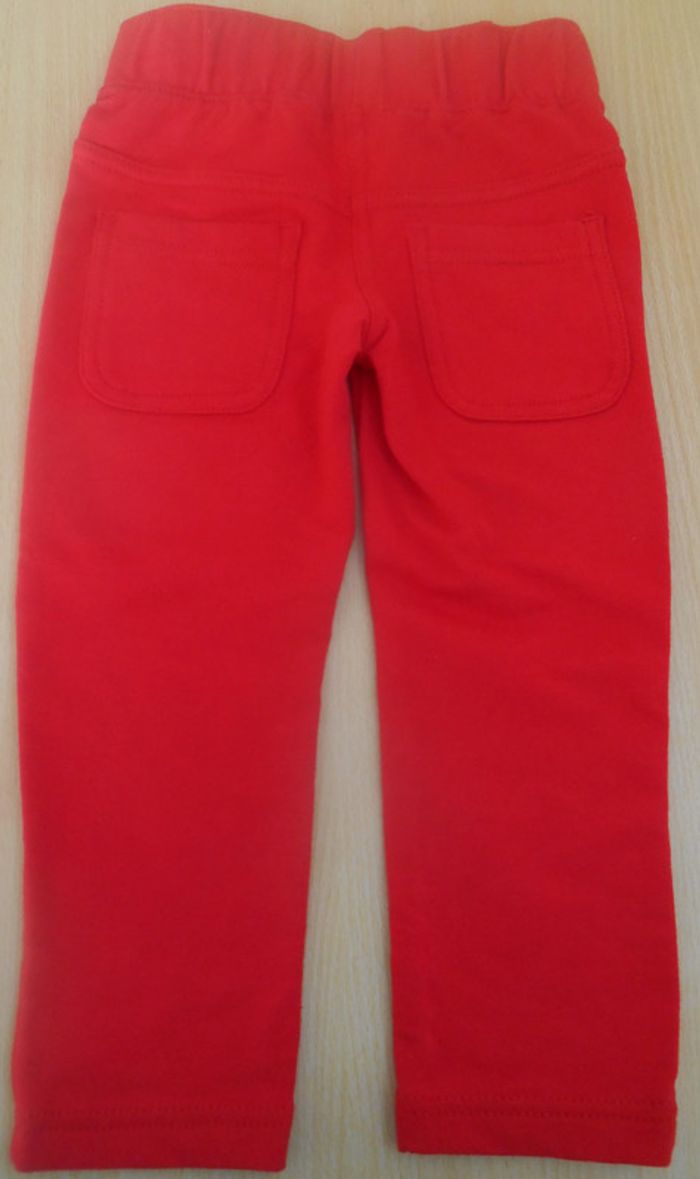 Pantalon rouge fille-garçon 3-4 ans neuf - photo numéro 3