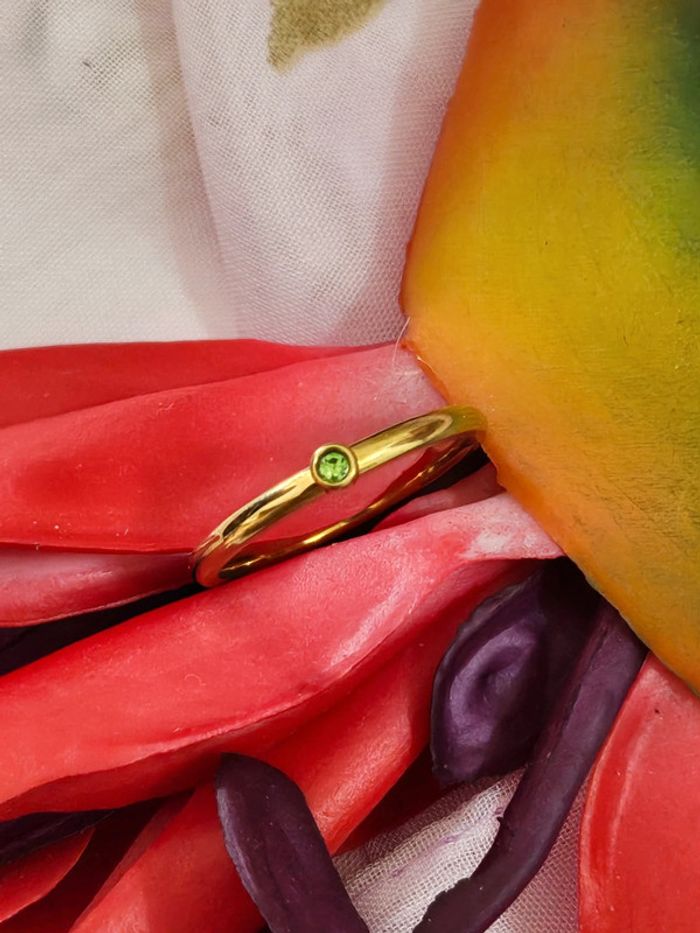 Bague avec sa pierre peridot - photo numéro 2
