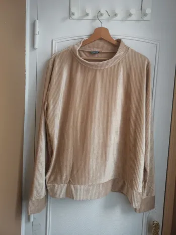 Pull léger col rond velours côtelé 48
