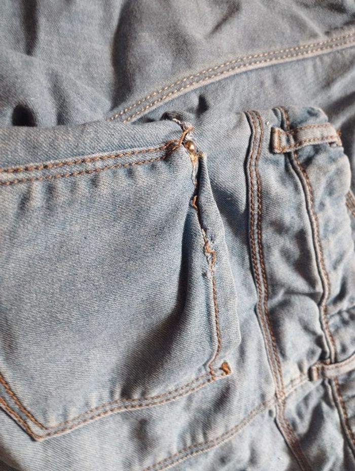 Lot shorts jeans 7/8ans - photo numéro 4