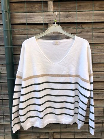 Pull col v  ineo made  in italy