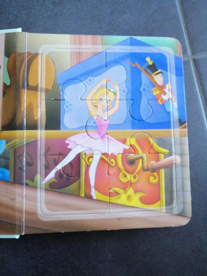 Livre puzzle le petit soldat de plomb - photo numéro 4