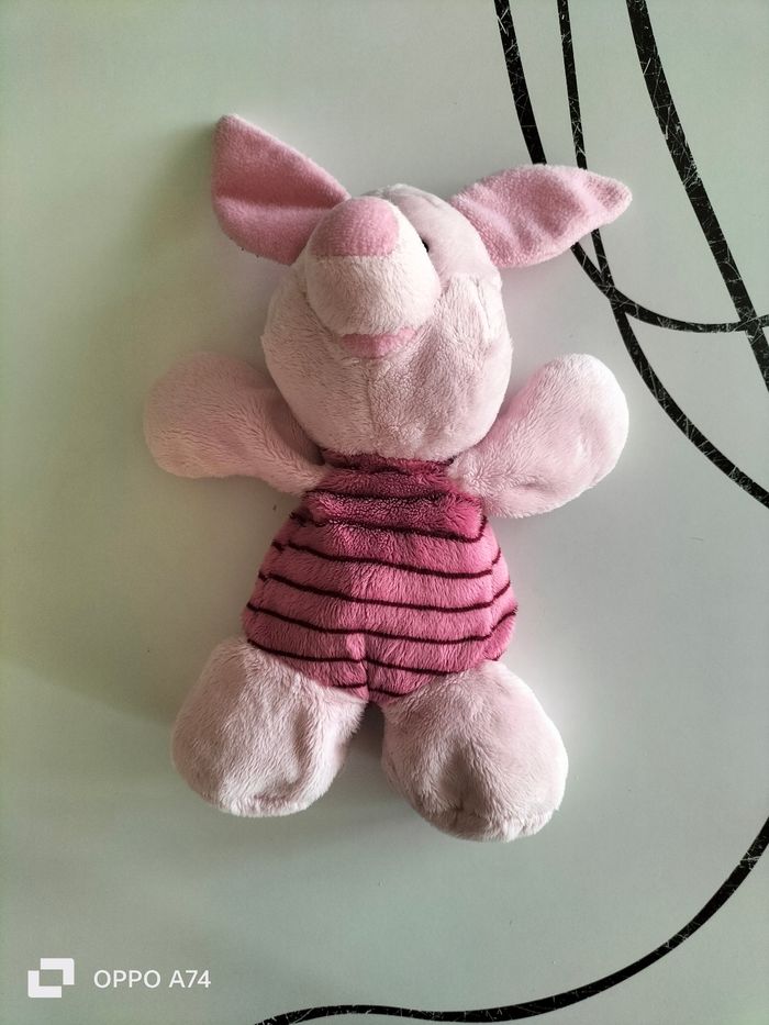 Disney 🖤 Peluche Porcinet - photo numéro 2