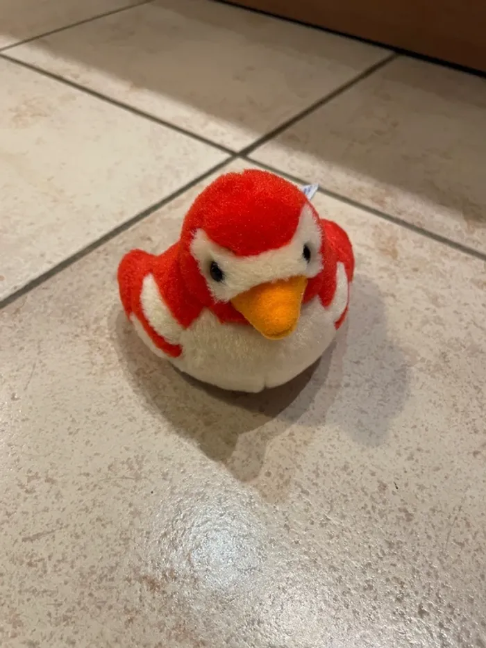Peluche oiseau (non musical) rouge