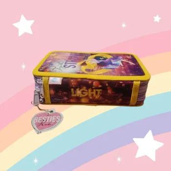 Très jolie trousse 3 compartiments Raiponce