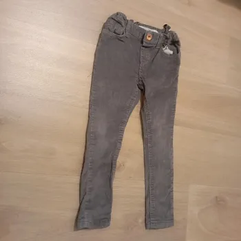 Pantalon ''velours'' gris taupe 3-4 ans skinny