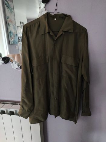 Chemise en soie kaki taille 1