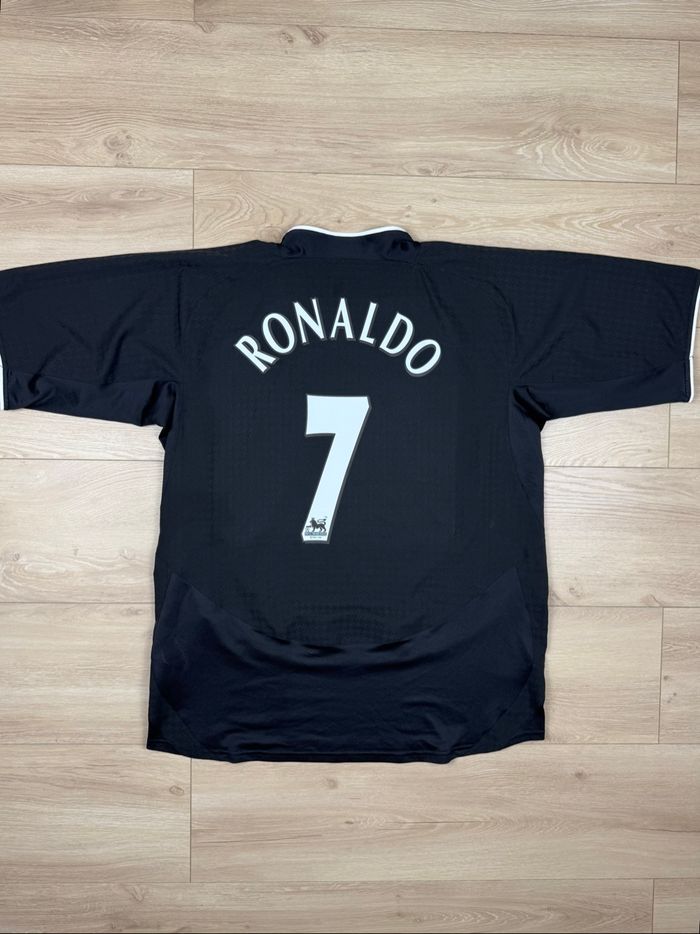 Maillot Manchester United Saison 2003/2004 - Ronaldo #7 (Nike, Taille XL) - photo numéro 3