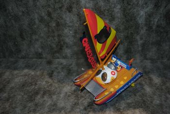 figurine gadget mickey magazine disney bateau de donald