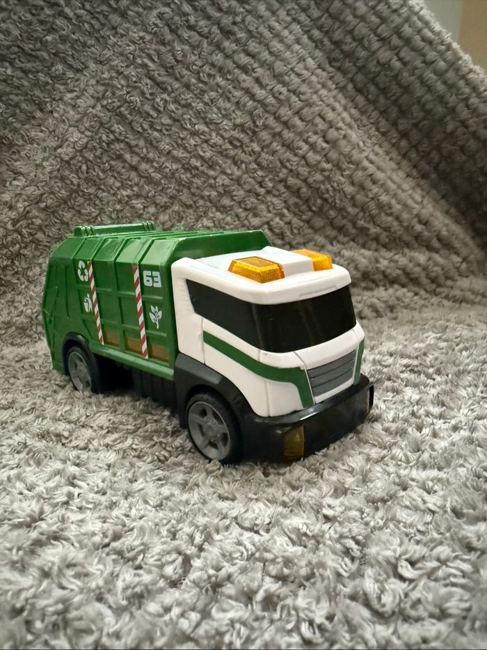 Camion poubelle avec effet sonore 15 cm