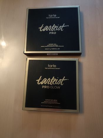 UNE PALETTE BLUSH + UNE PALETTE YEUX MARQUE TARTE