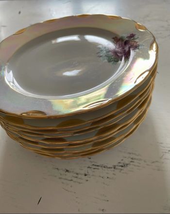 Lot de 6 assiettes vintage en porcelaine dorée - LimogesFrance