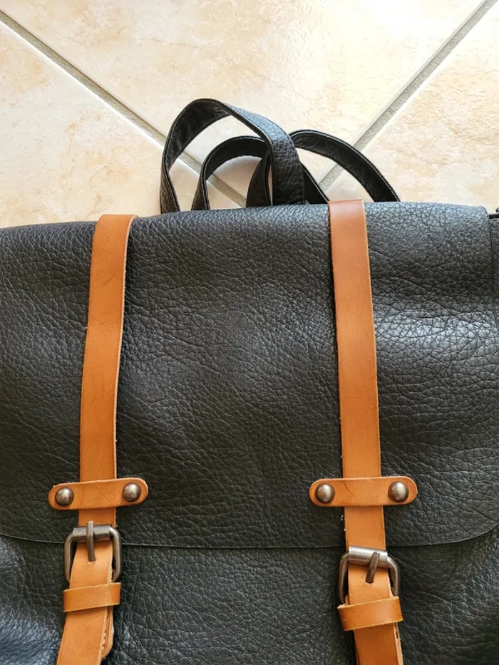 Sac à dos noir - photo numéro 2